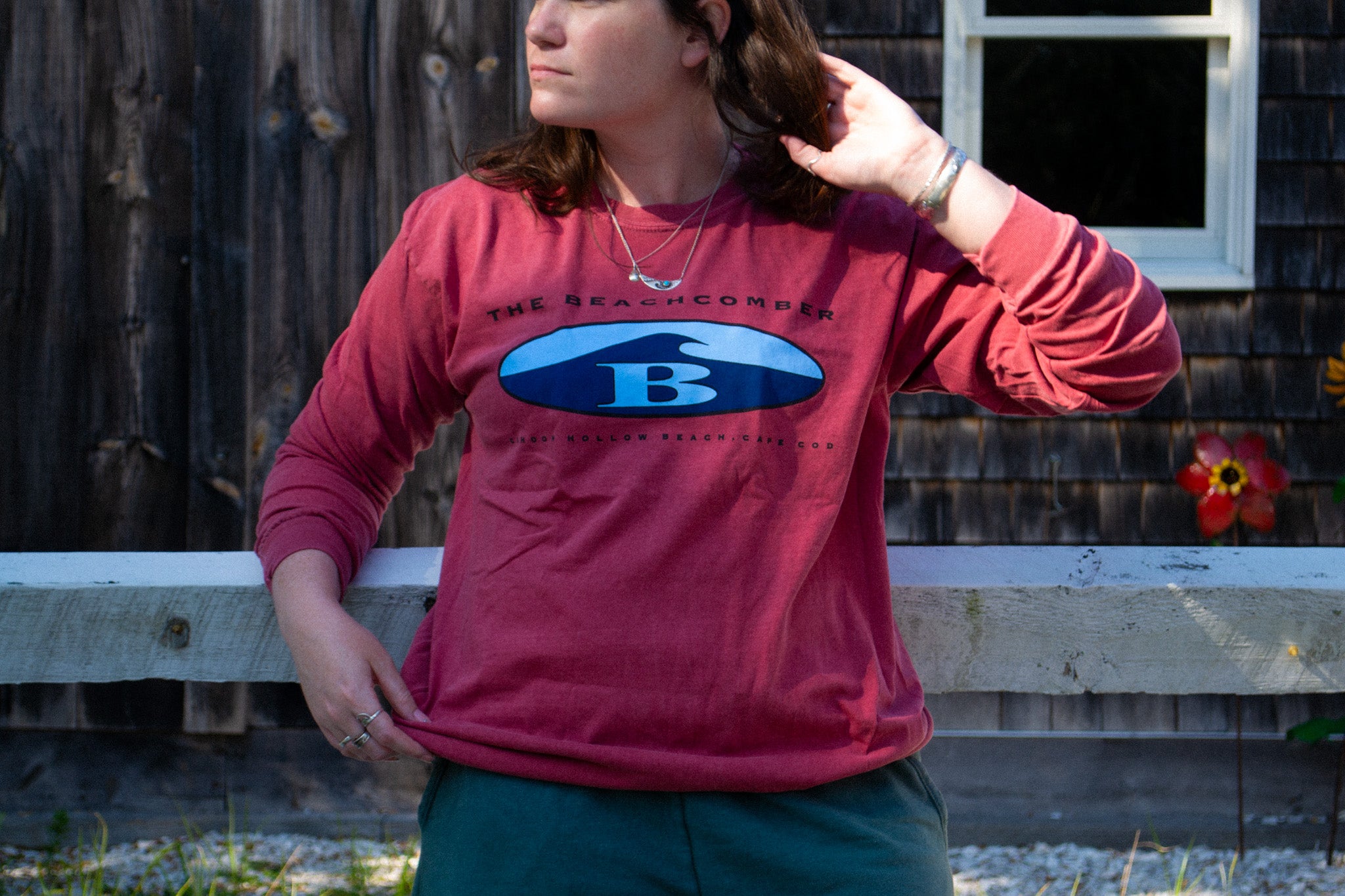 Oval B Beachcomber Long Sleeve – The Wellfleet Beachcomber Store